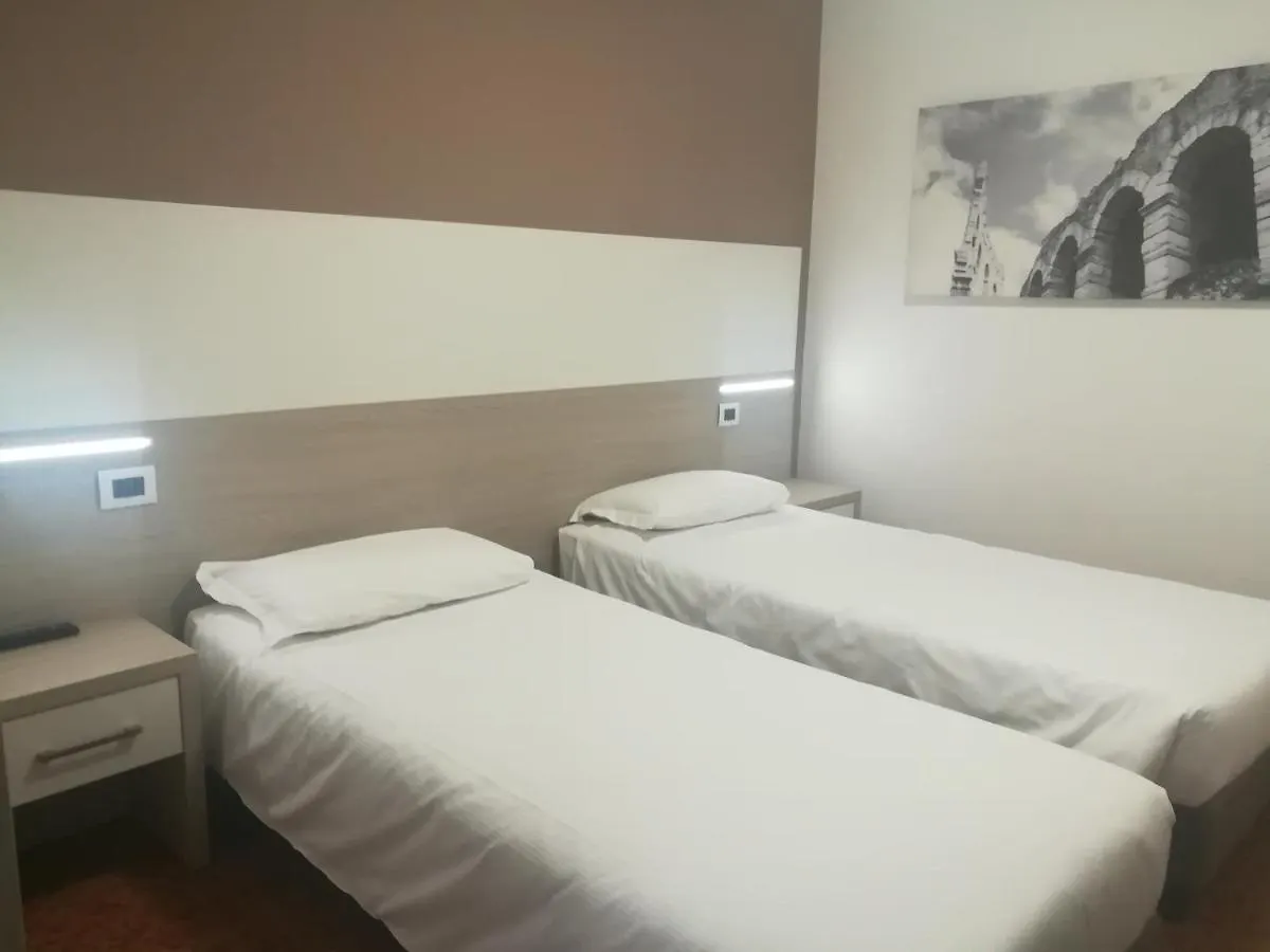 Residence all'Adige Verona Lejlighedshotel