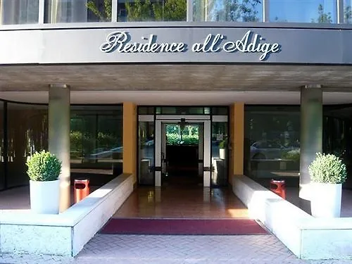 ורונה Residence All'Adige