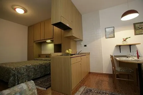 Residence All'Adige Verona 2*,  Italy